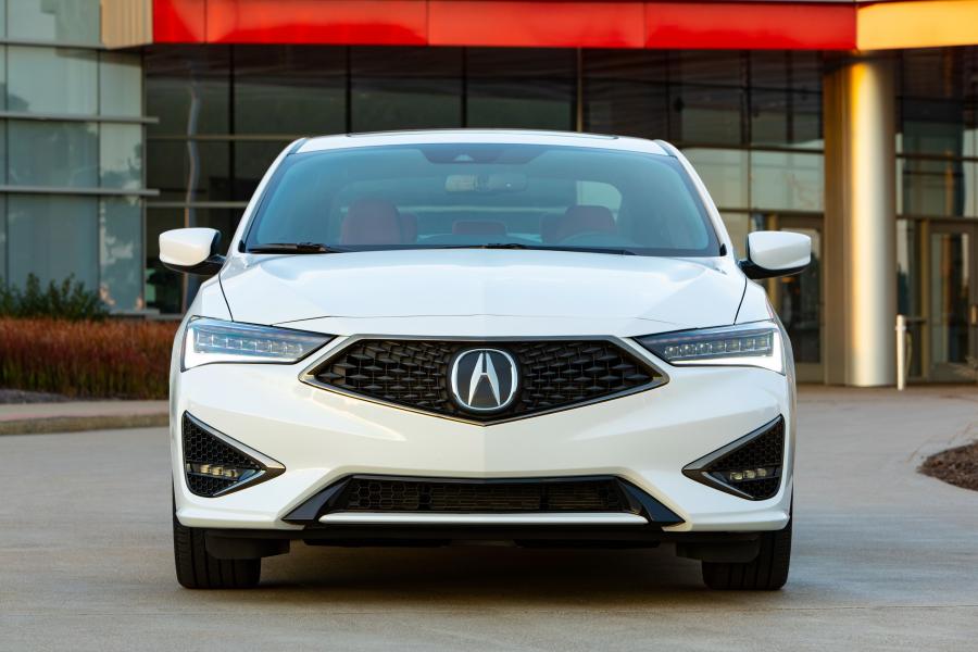  Acura ILX A-Spec 2018 года  (фото 15 из 52)